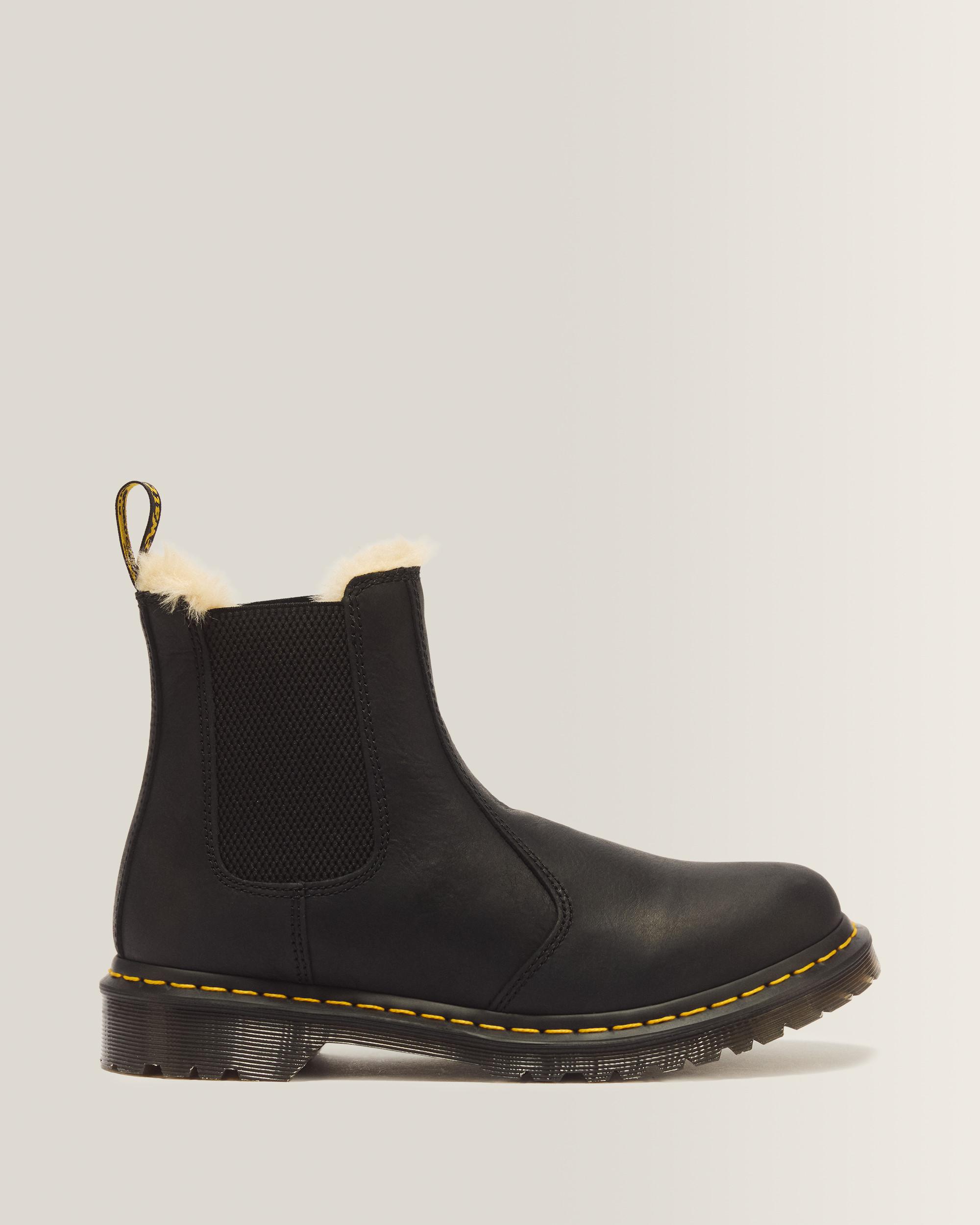 2976 Women's Faux Fur Lined Chelsea Boots - Black
